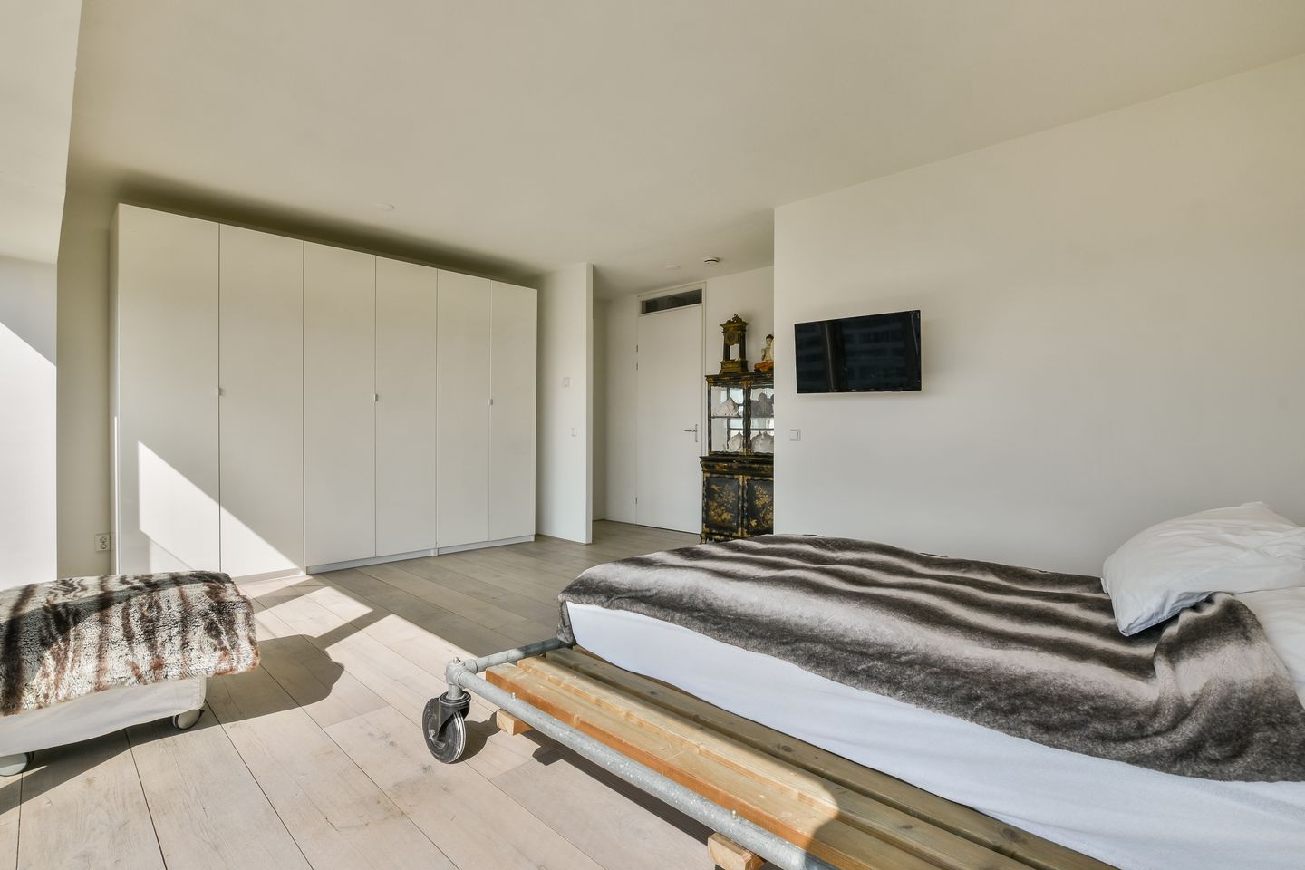 Foto 19 van Jan van Zutphenstraat 675