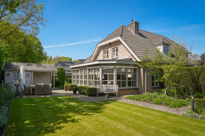 Foto 2 van de Mandenmaker 1