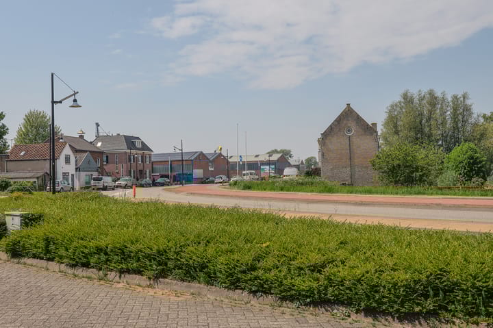 Foto 31 van Rivierdijk 32