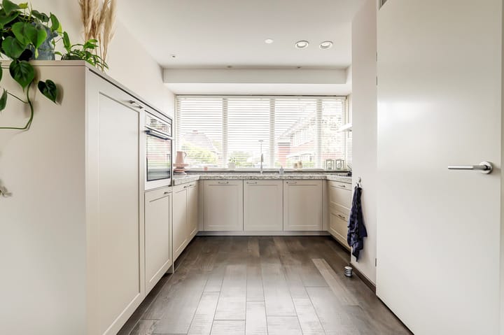 Foto 20 van Dokter De Vliegerstraat 26