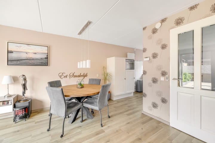 Foto 13 van Basilicumveld 30