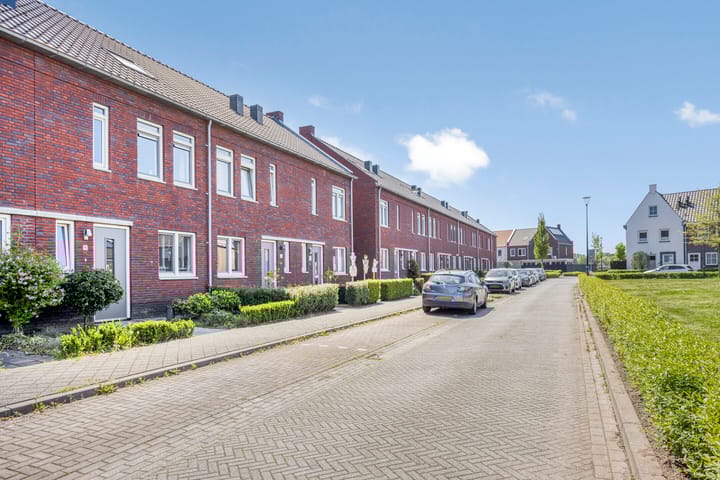 Foto 6 van Merensteinplein 9