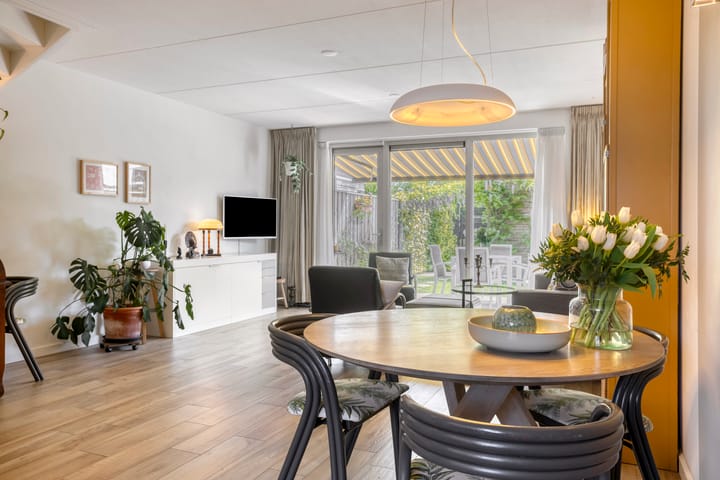 Foto 13 van Merensteinplein 9