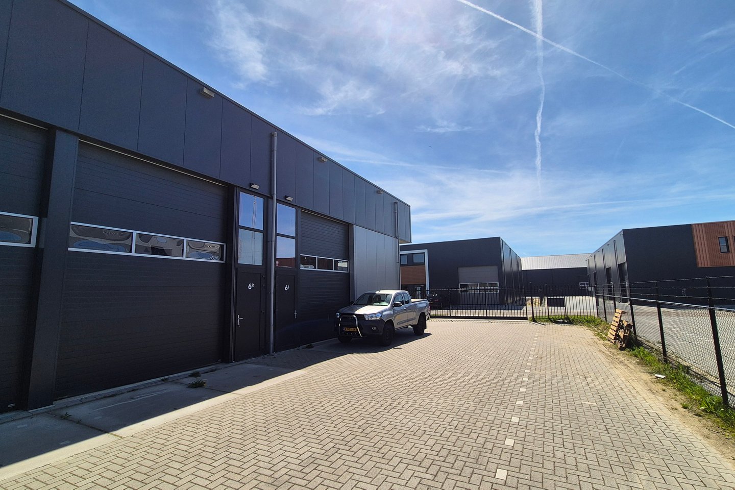 View photo 4 of Eeser Hout 6-P