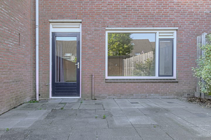 Photo 36 of Johanna Reintjesstraat 60