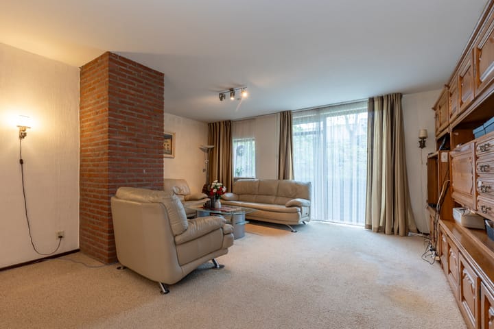 Foto 10 van Meidoorn 85