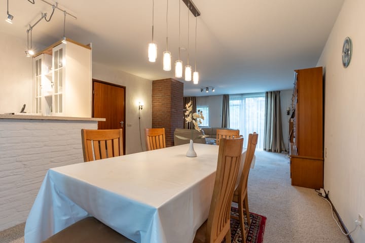 Foto 11 van Meidoorn 85