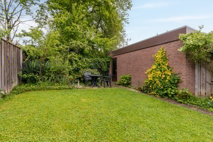 Foto 16 van Meidoorn 85