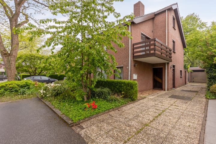 Foto 3 van Meidoorn 85