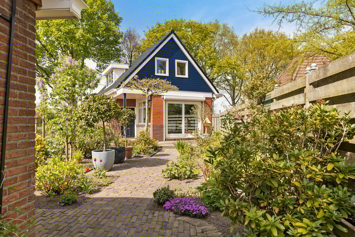 Photo 11 of Hoofdweg 140