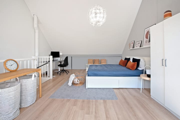 Foto 33 van Straat van Corsica 179