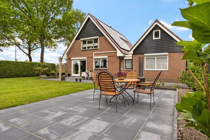 Foto 35 van Bramenstraat 2