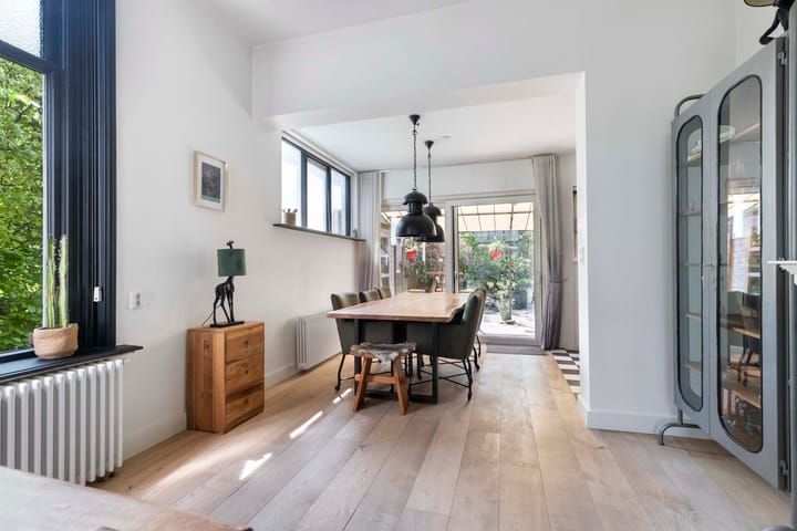 Foto 17 van De Ruyterstraat 27