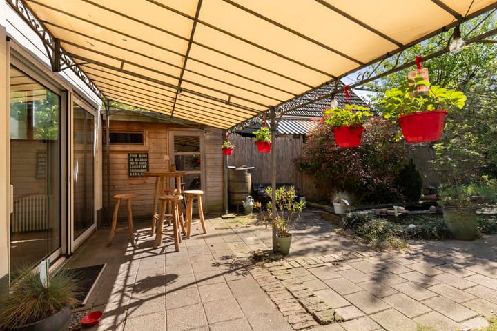 Foto 36 van De Ruyterstraat 27