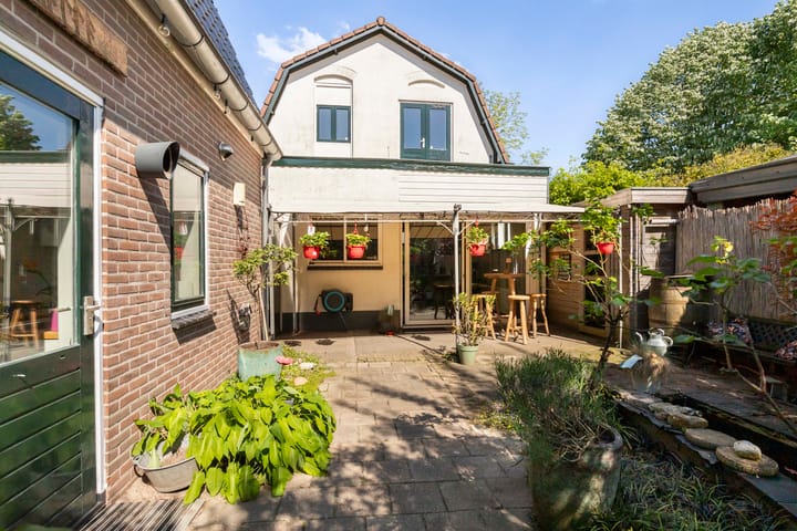 Foto 41 van De Ruyterstraat 27