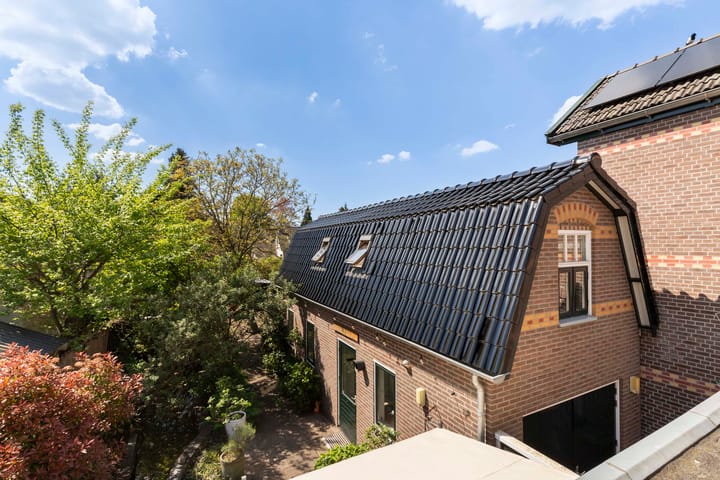 Foto 44 van De Ruyterstraat 27