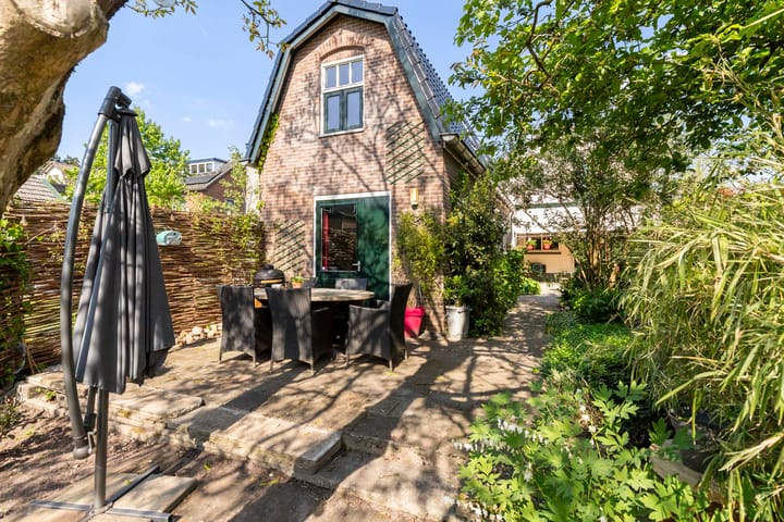 Foto 50 van De Ruyterstraat 27