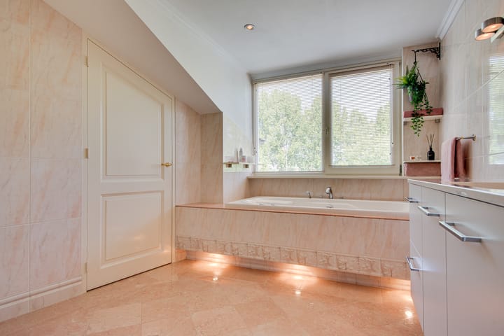 Foto 20 van Meester Bierkuslaan 33