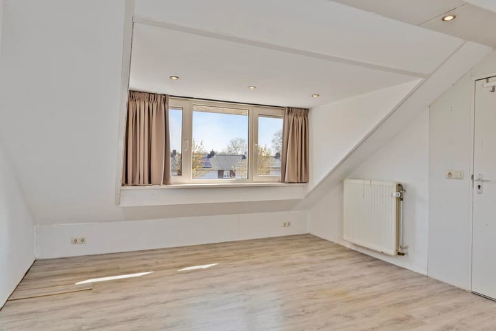 Foto 33 van Nuenenseweg 127