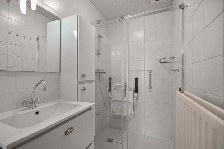 Foto 19 van L. Pietersestraat 73