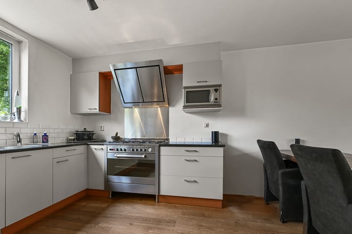 Foto 15 van E.F. van den Banweg 73