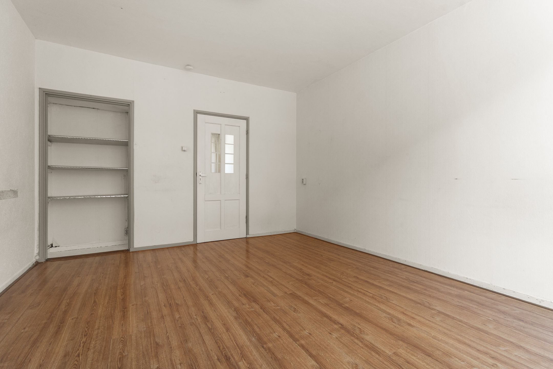 Photo 12 of Burchtstraat 82