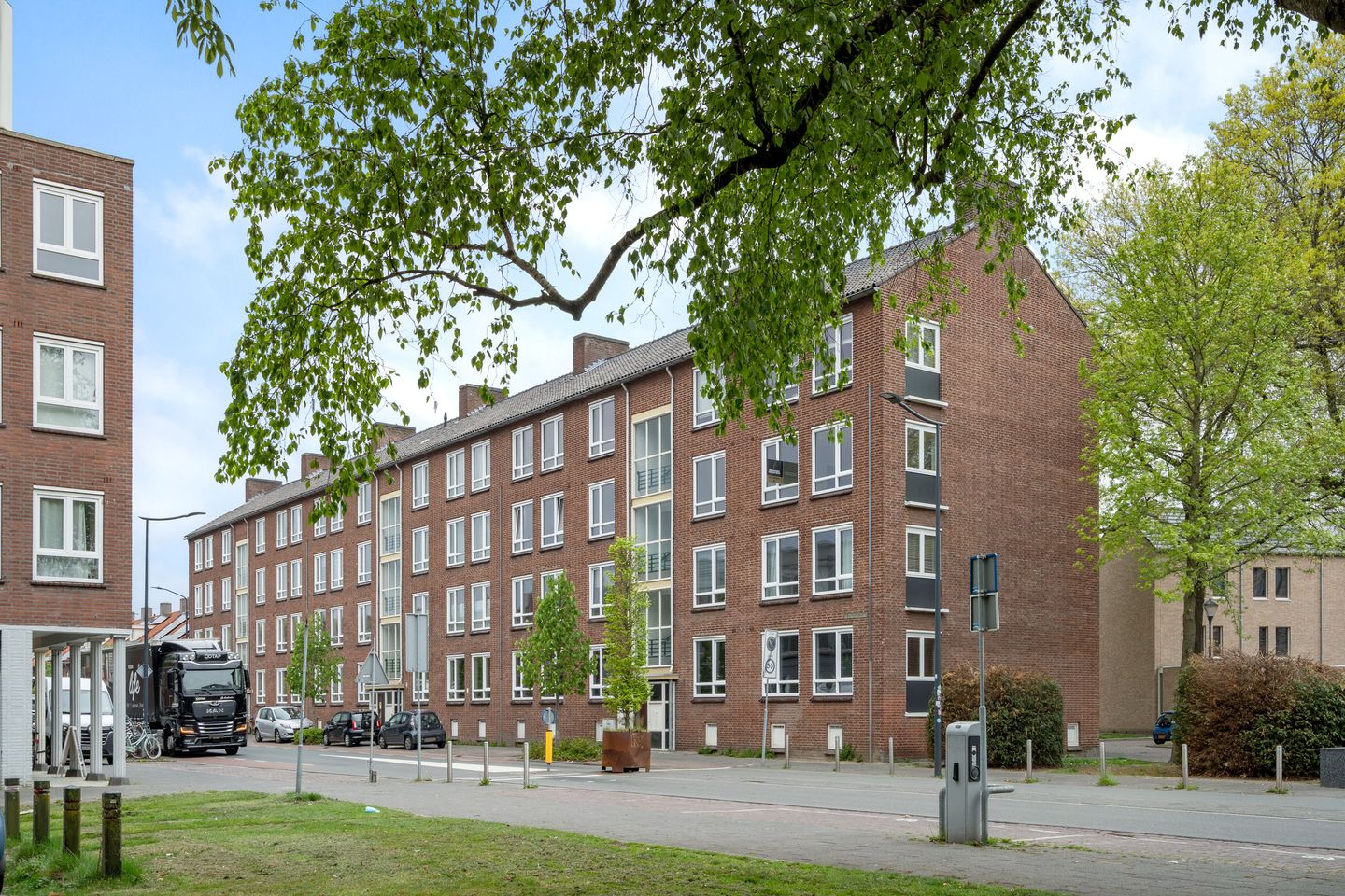 Foto 1 van Dr. Struyckenstraat 110-B