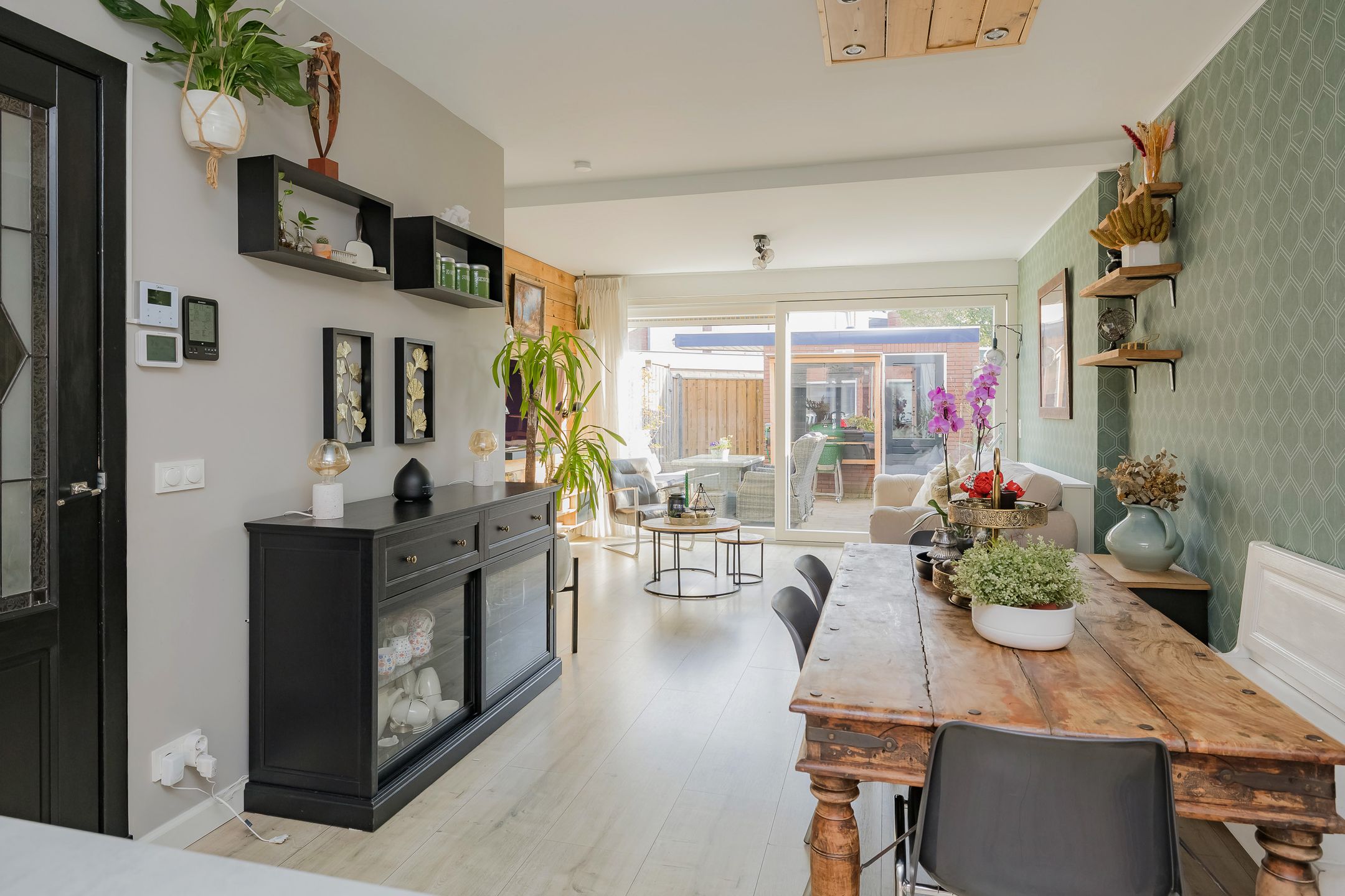 Photo 9 of Meidoornstraat 11