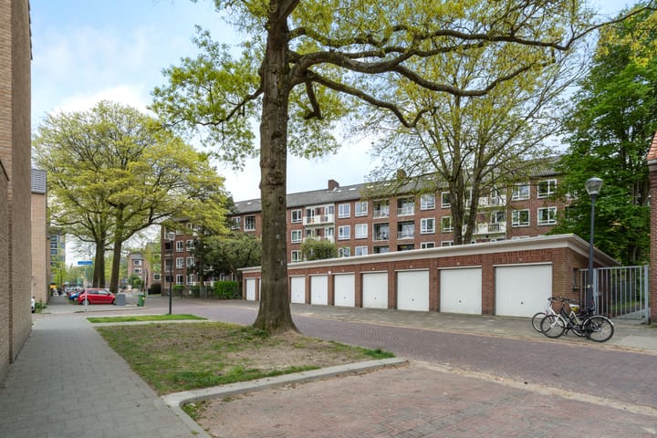 Foto 38 van Dr. Struyckenstraat 110-B