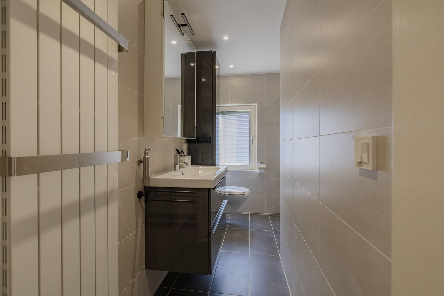 Photo 25 of Meidoornstraat 11