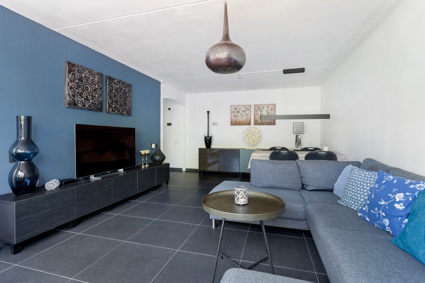 Photo 10 of Crooswijksestraat 142