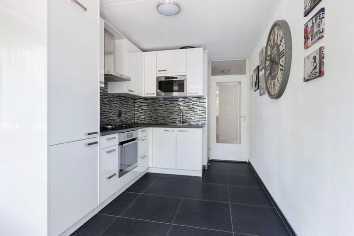 Foto 14 van Crooswijksestraat 142