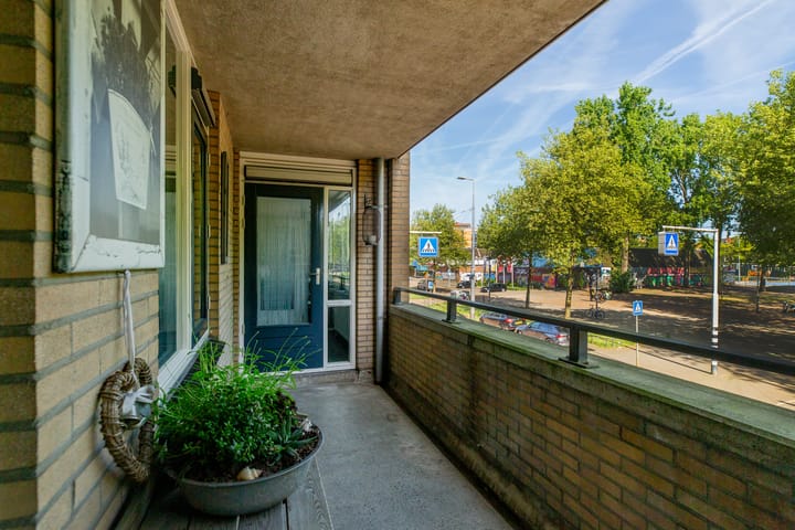 Foto 17 van Crooswijksestraat 142