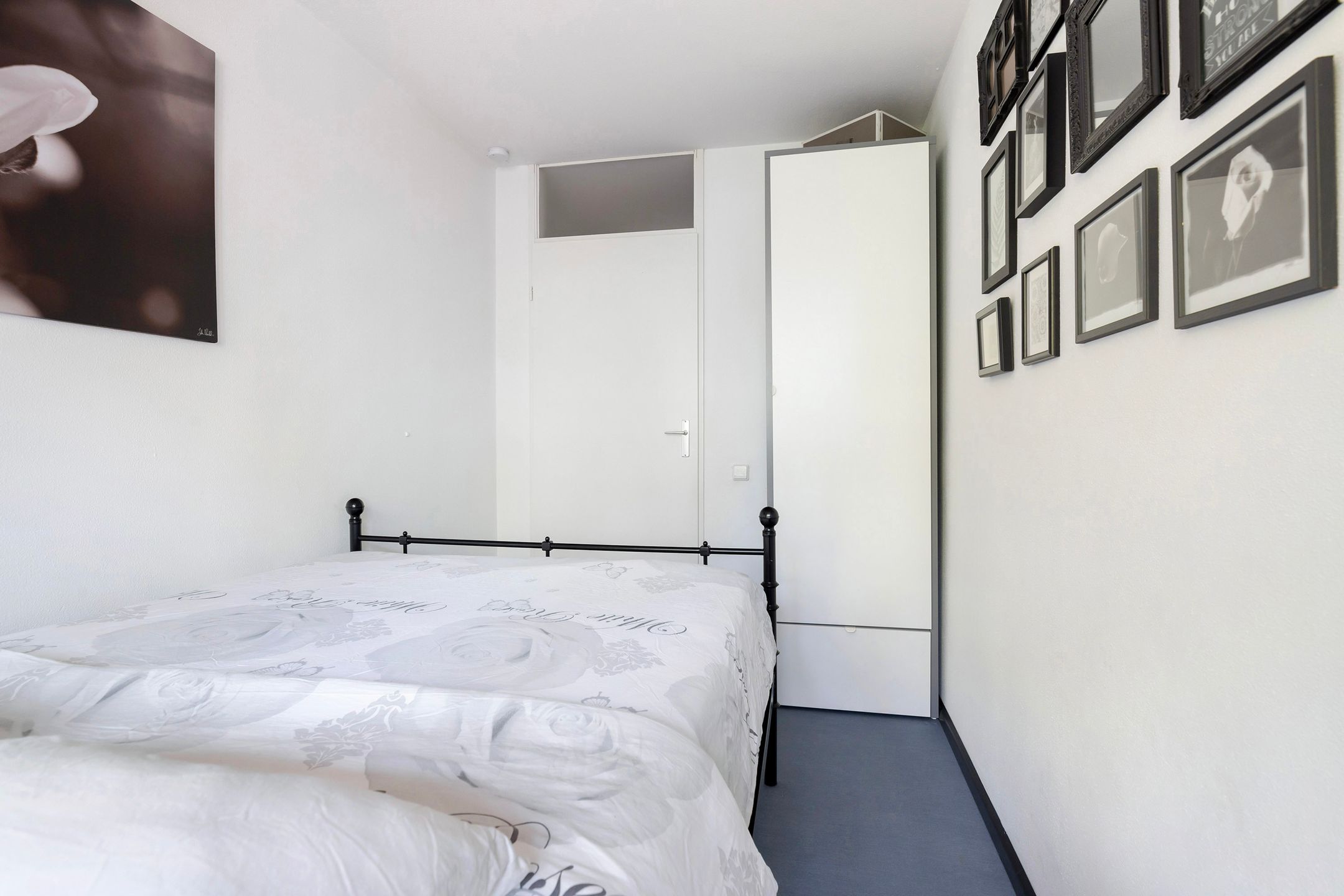 Photo 21 of Crooswijksestraat 142