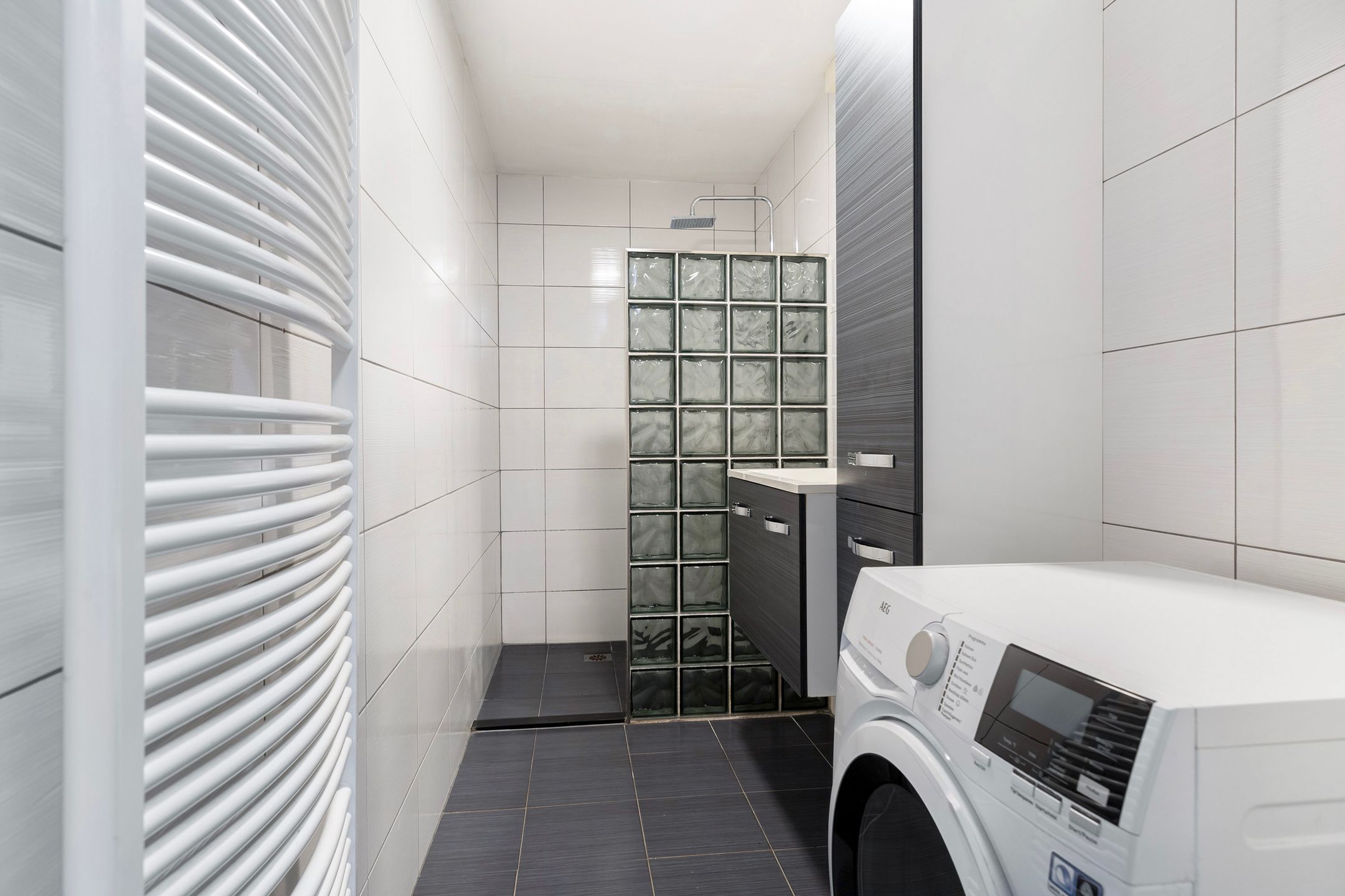 Photo 24 of Crooswijksestraat 142