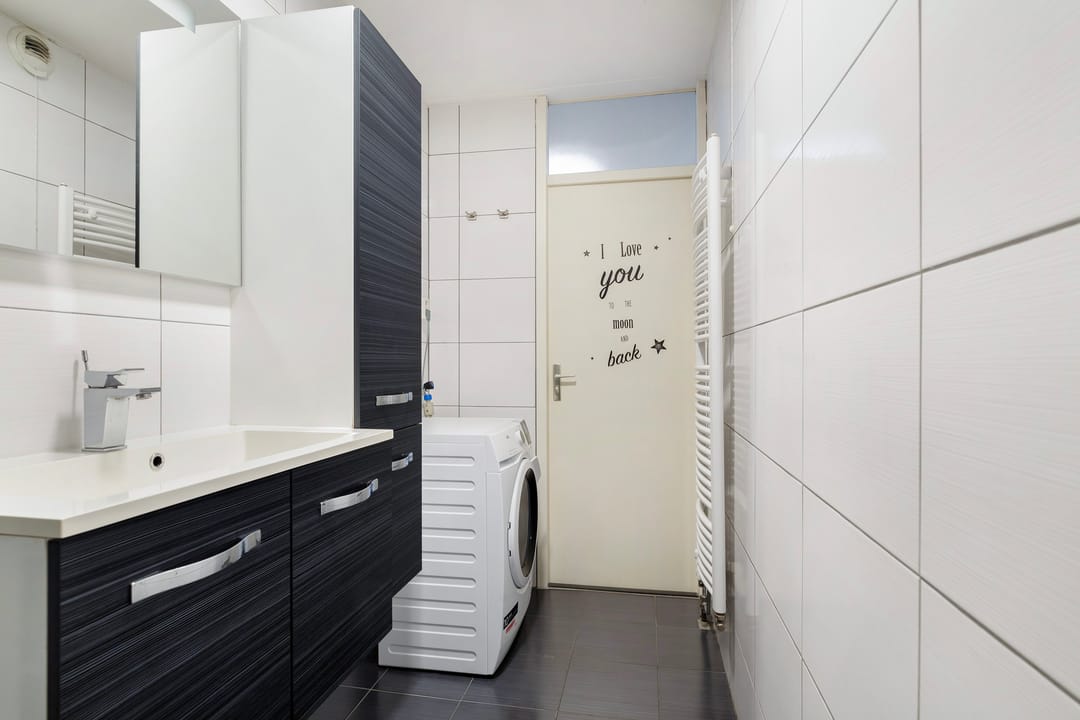 Photo 26 of Crooswijksestraat 142