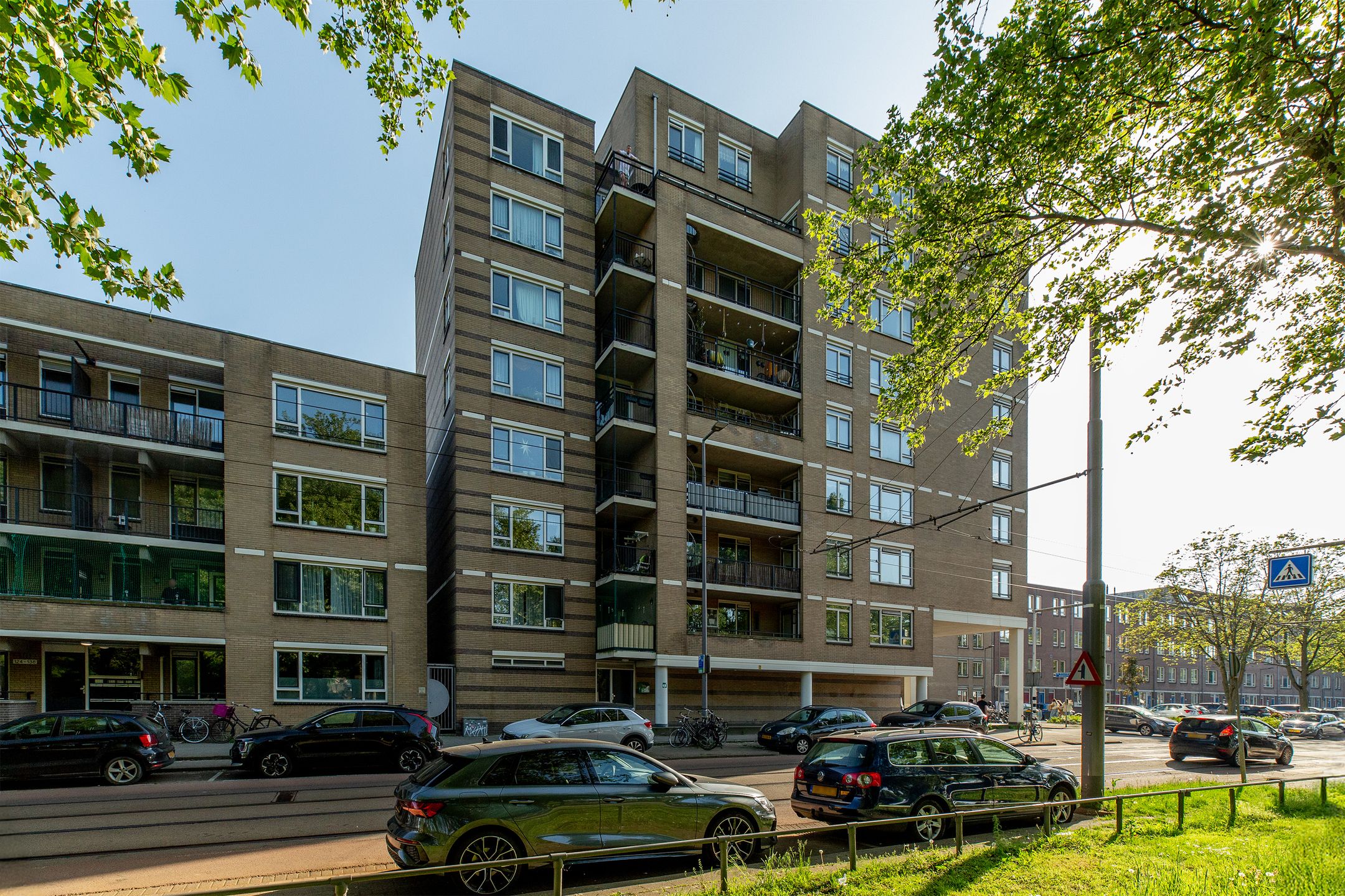 Photo 33 of Crooswijksestraat 142