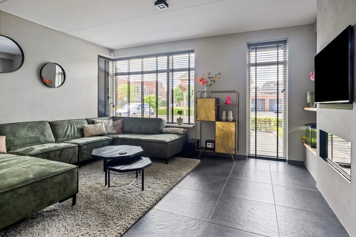 Foto 5 van Sleedoornpage 23