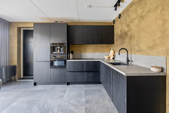 Foto 12 van Sleedoornpage 23