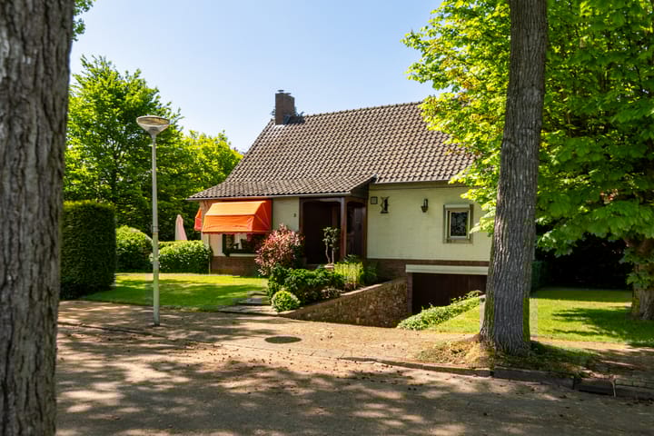 Foto 1 van Den Horst 2