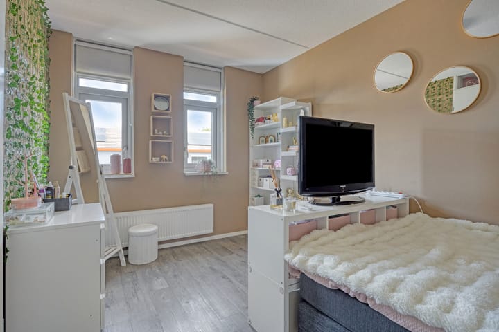 Foto 25 van Staringstraat 11-C