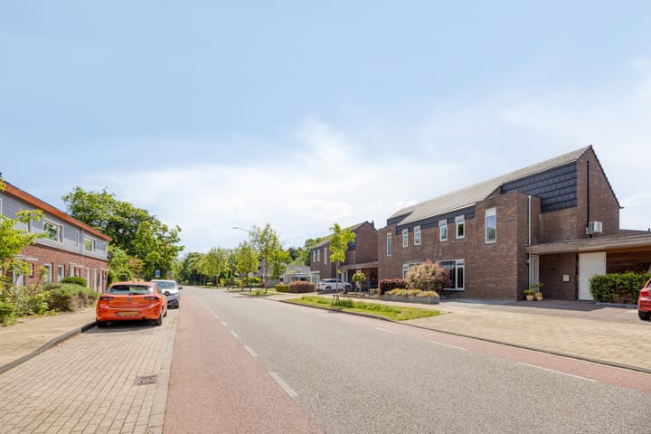 Foto 42 van Staringstraat 11-C