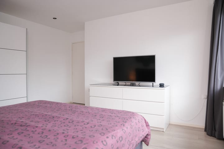 Photo 15 of Lariestraat 3