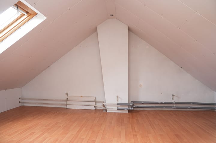 Photo 21 of Lariestraat 3