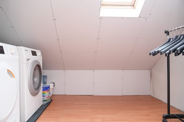 Photo 22 of Lariestraat 3