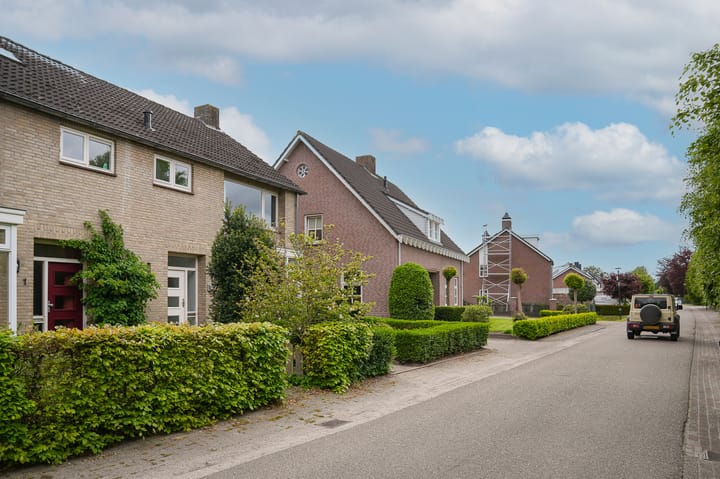 Photo 29 of Lariestraat 3