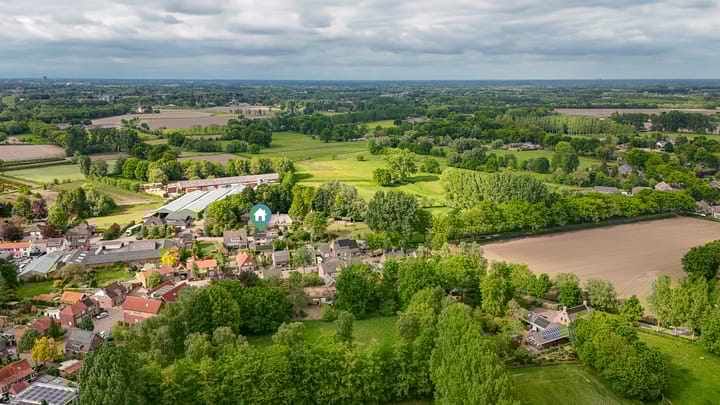 Photo 33 of Lariestraat 3