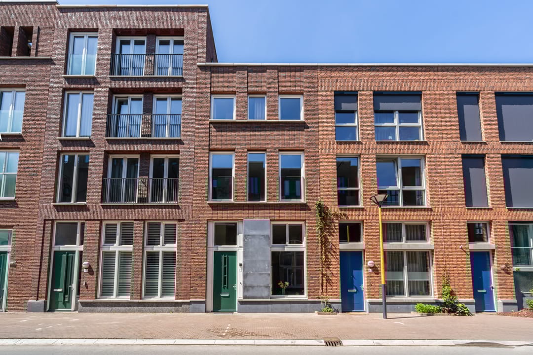 Foto 1 van Chisinaustraat 12