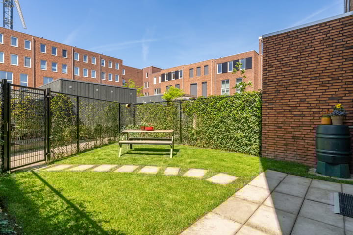 Foto 12 van Chisinaustraat 12