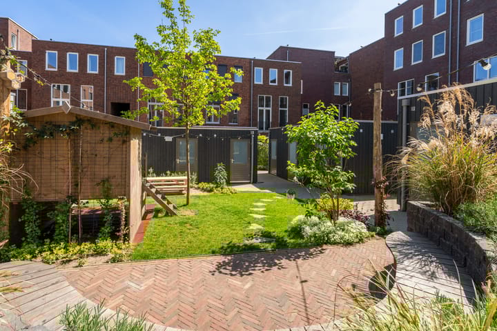 Foto 42 van Chisinaustraat 12